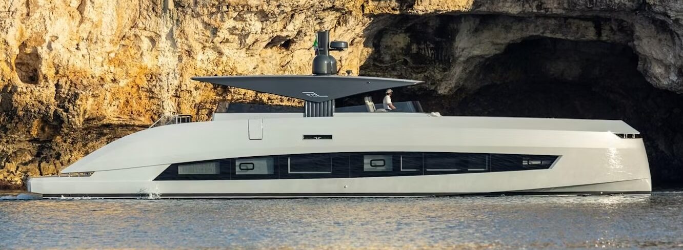 Seawind Yacht