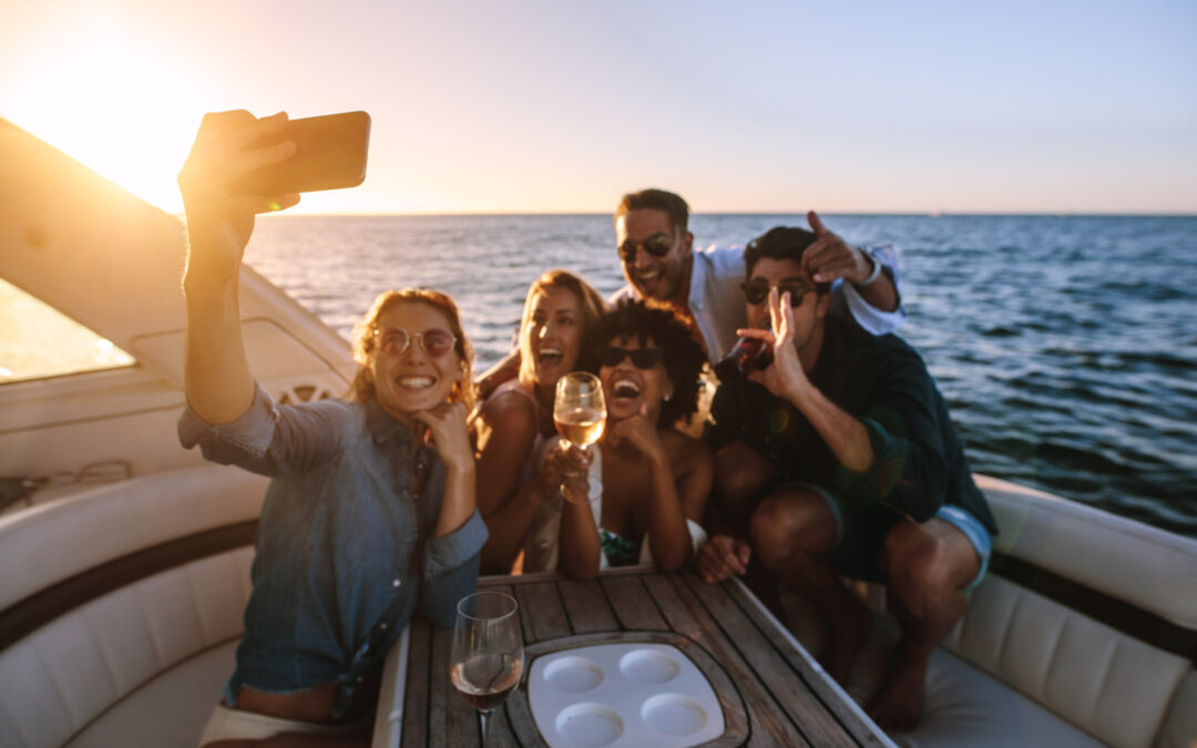 How to rent a yacht in Singapore: step-by-step guide