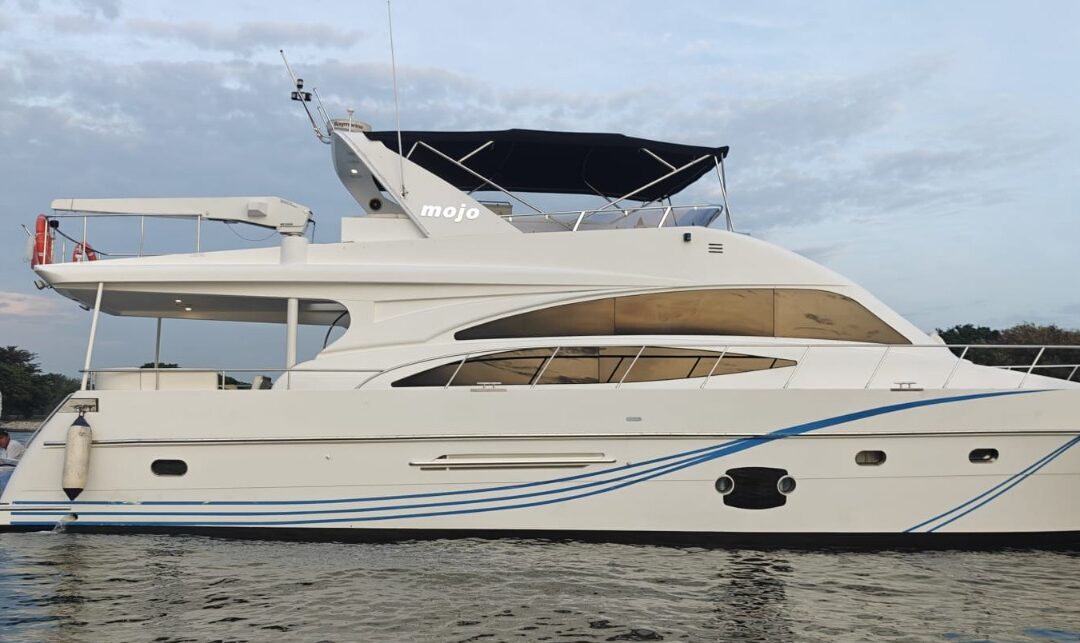 Mojo Yacht