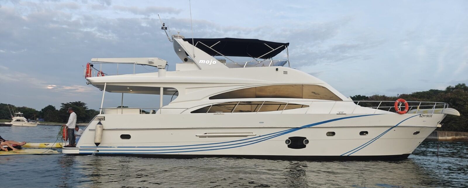 Mojo Yacht